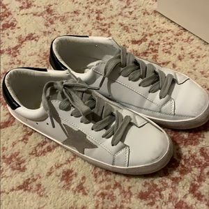 “Golden goose” sneakers from she-in